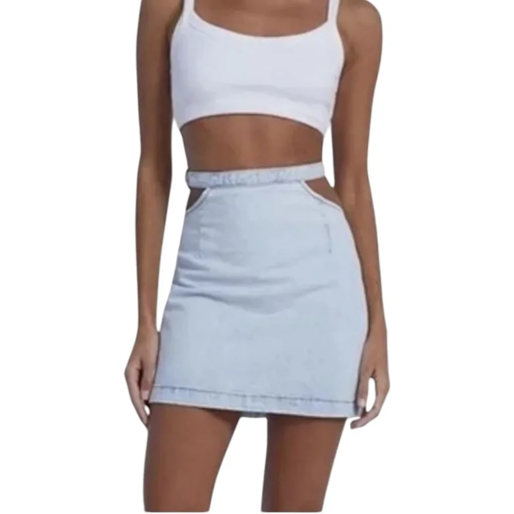 WeWoreWhat Cut Out Skirt in Indigo Comfort Super Light•XL•NWT - Picture 7 of 14